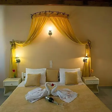 Anagenessis Village Hotell 3*
